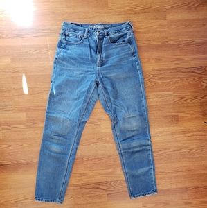 America Eagle Mom Jeans